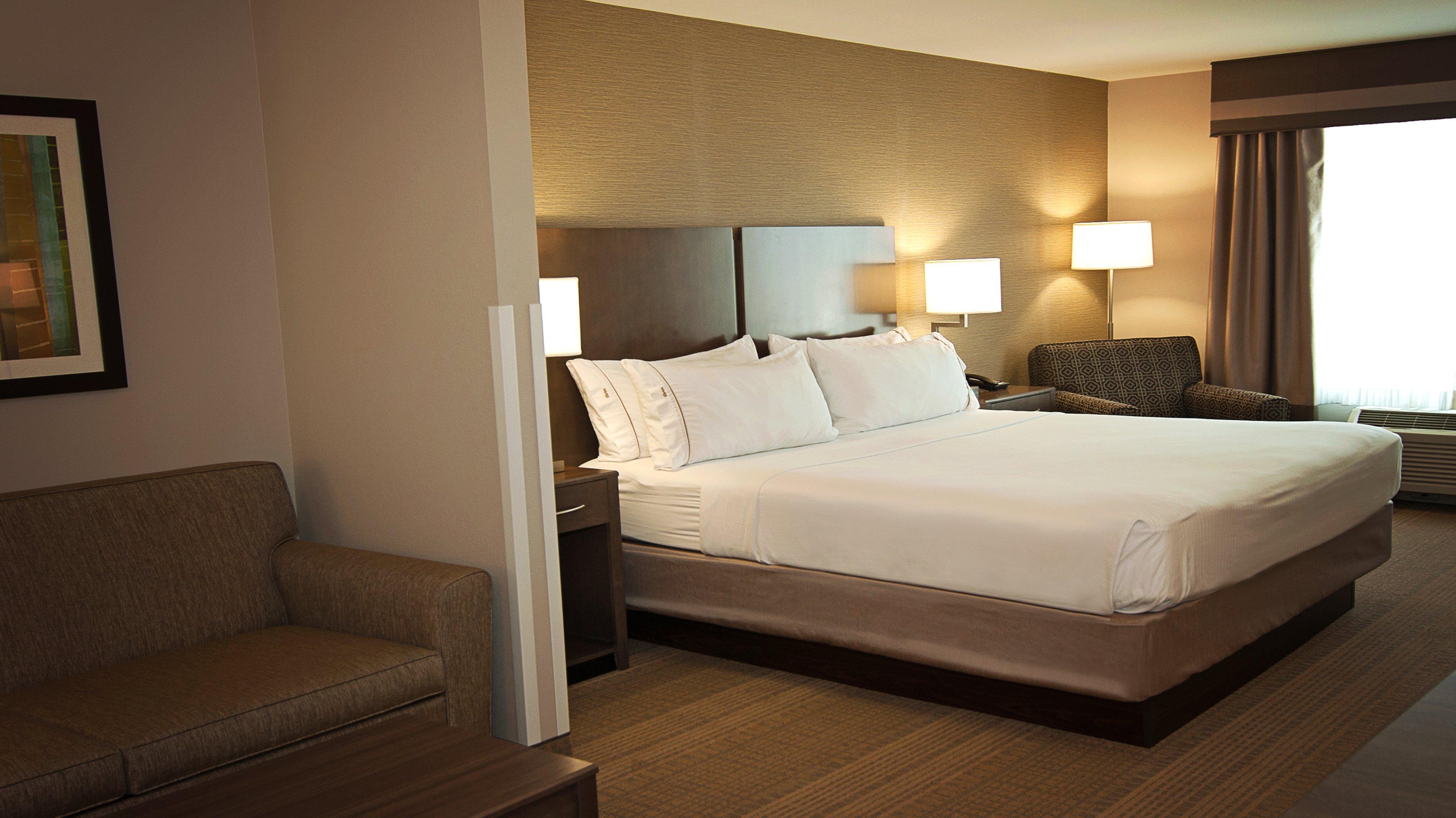 Holiday Inn Express Hotel & Suites Wichita Northeast By Ihg Buitenkant foto