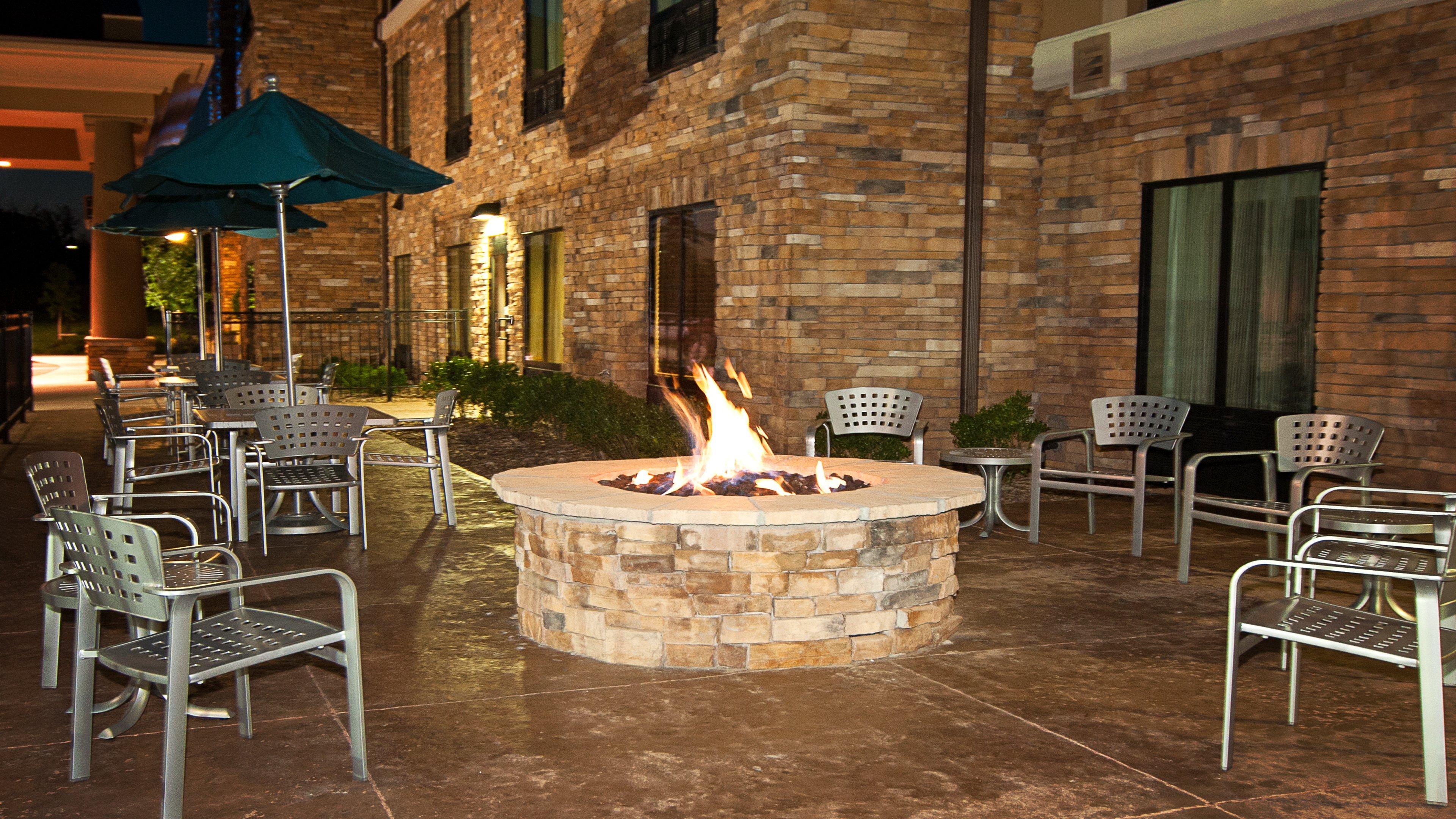 Holiday Inn Express Hotel & Suites Wichita Northeast By Ihg Buitenkant foto